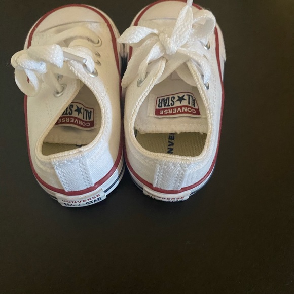 Toddler converse shoes - Picture 3 of 3